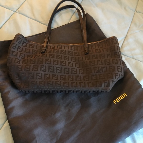 fendi small shoulder bag